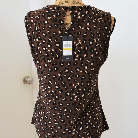 NEW! Tommy Hilfiger Animal Print Pleated Top. - Picture 3 of 8